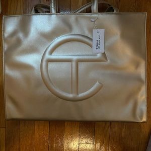 Telfar, Gold, Large bag.